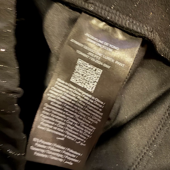 JDY Petite wide leg pants in black - Picture 11 of 12